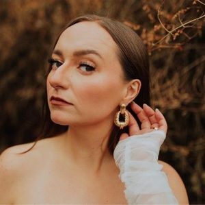 Meet your Posher, Michaela